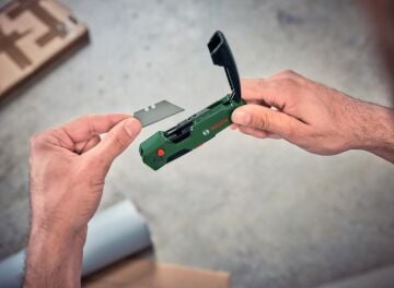 Bosch Premium Katlanabilir Maket Bıçağı + Kumaş Çanta + 10 Bıçak - 1600A02W7M