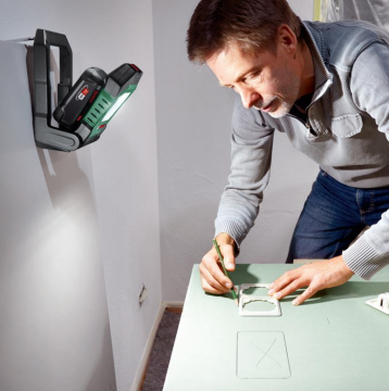 Bosch Üniversal Worklight 18V-2100 Solo