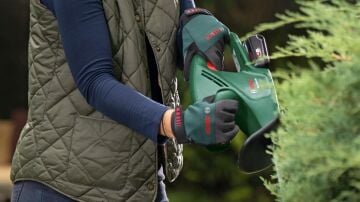 Bosch EasyHedgeCut 18-45 2.0Ah Tek Akülü Kenar Kesme Makinesi - 0600849H02