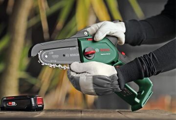 Bosch Easychain 18V-15-7 Şarjlı Zincirli Budama Makinası Solo - 06008B8901